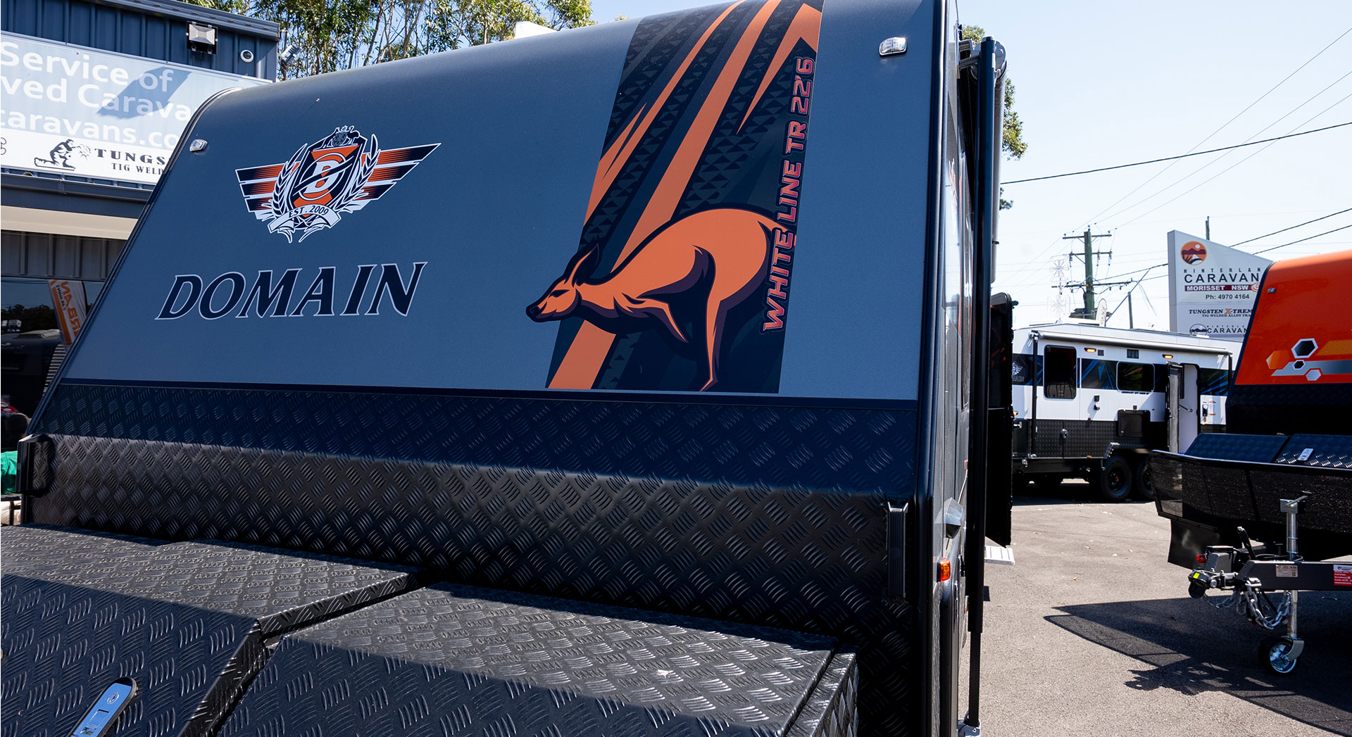 whiteline-tr_slider3