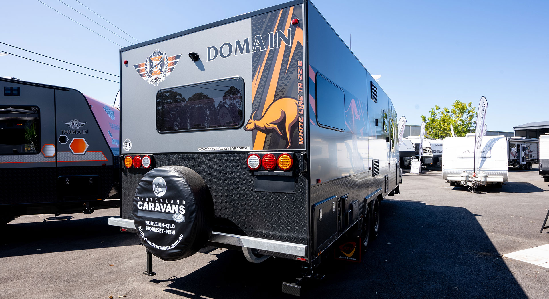 whiteline-tr_slider5